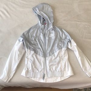 NIKE grey and white windbreaker